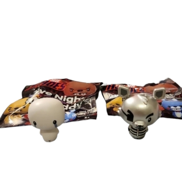 Five Nights at Freddy's Silver Foxy and Crying Child (2) New Figures Open Packs - Picture 2 of 4